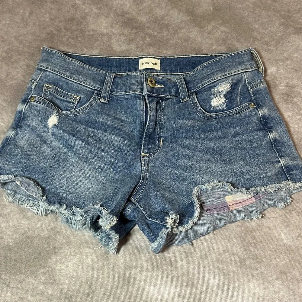 Sneak Peek Denim Shorts Womens Size S Blue Mid Rise Distressed Cut Off Frayed - Picture 1 of 7